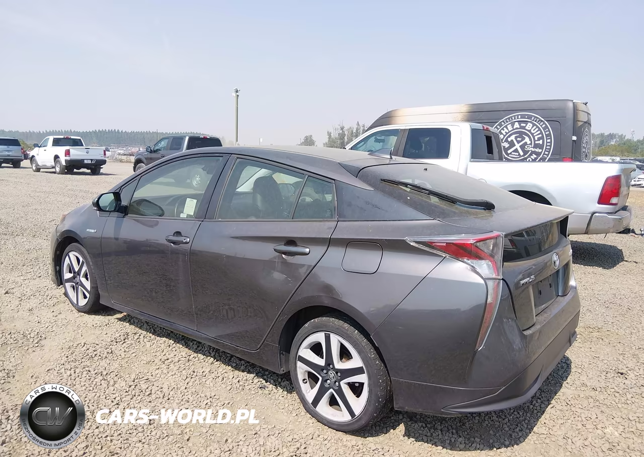 2016 Toyota Prius Three Touring VIN:JTDKARFU0G3512841 - 3