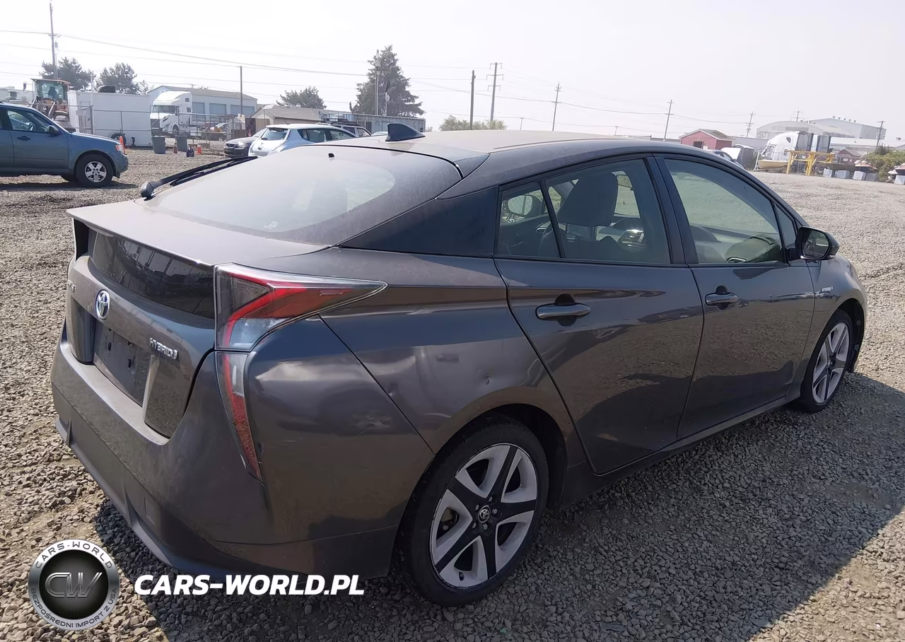 2016 Toyota Prius Three Touring VIN:JTDKARFU0G3512841 - 4