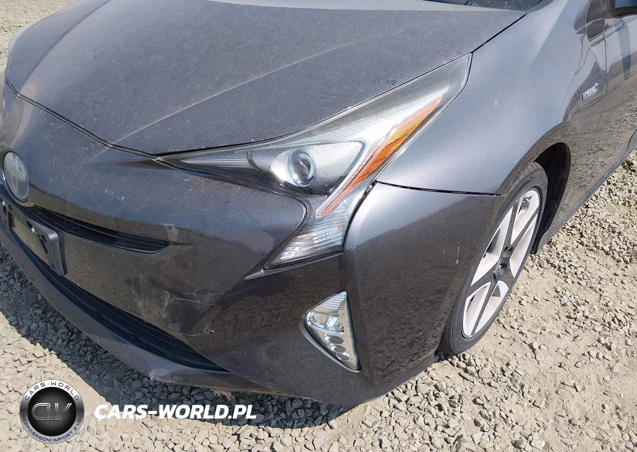 2016 Toyota Prius Three Touring VIN:JTDKARFU0G3512841 - 6