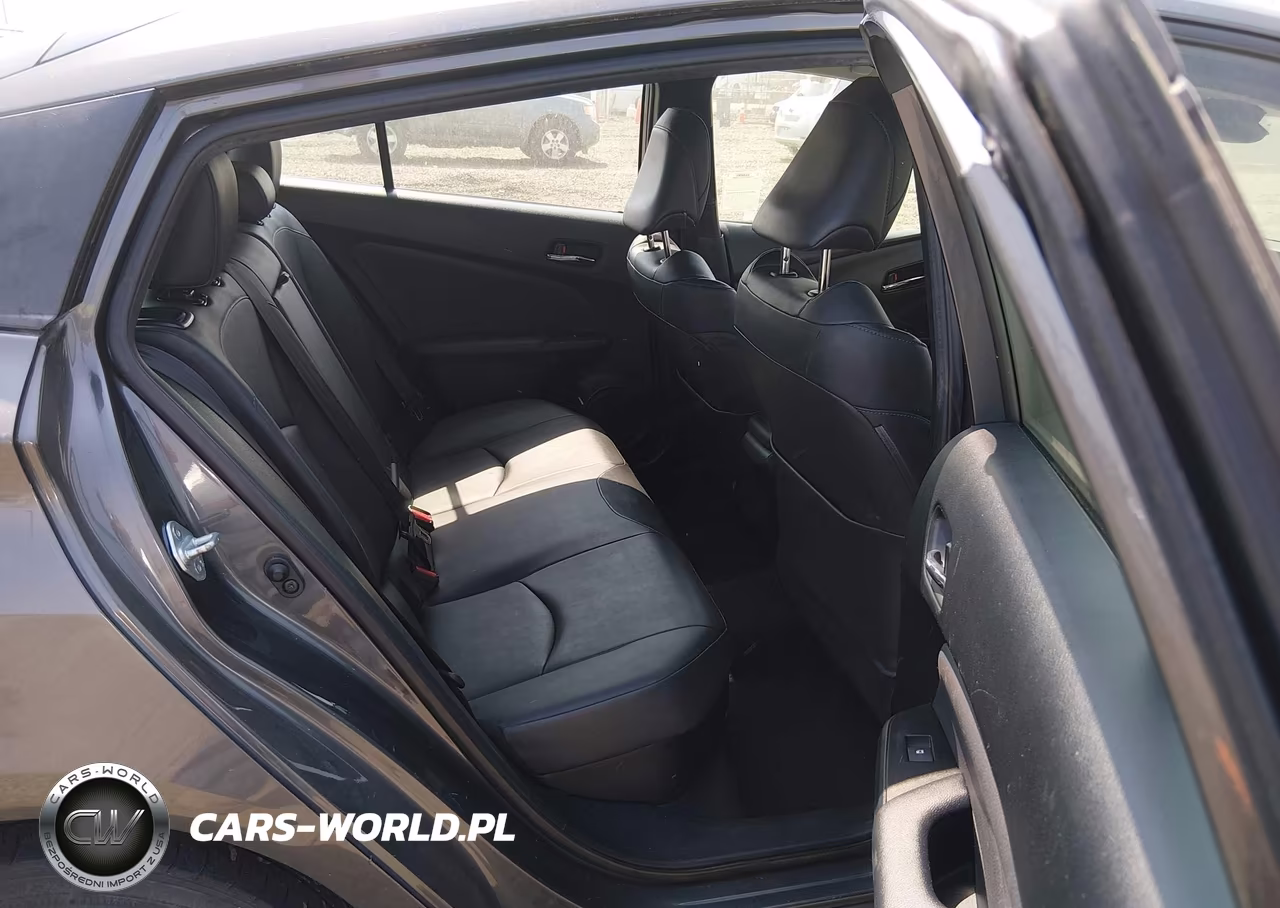 2016 Toyota Prius Three Touring VIN:JTDKARFU0G3512841 - 8
