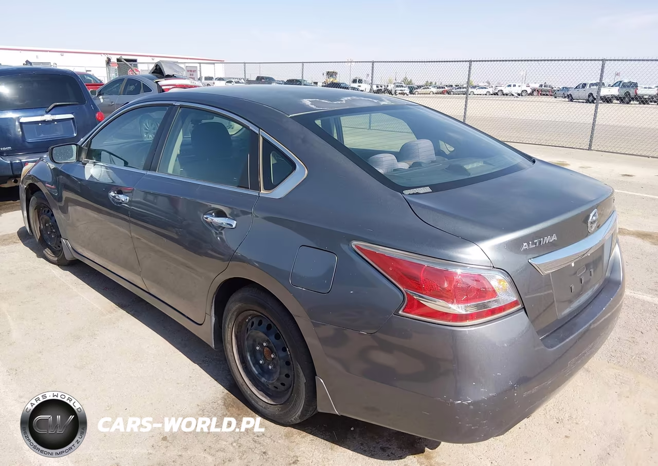 2015 Nissan Altima 2.5 S VIN:1N4AL3AP6FN864805 - 3