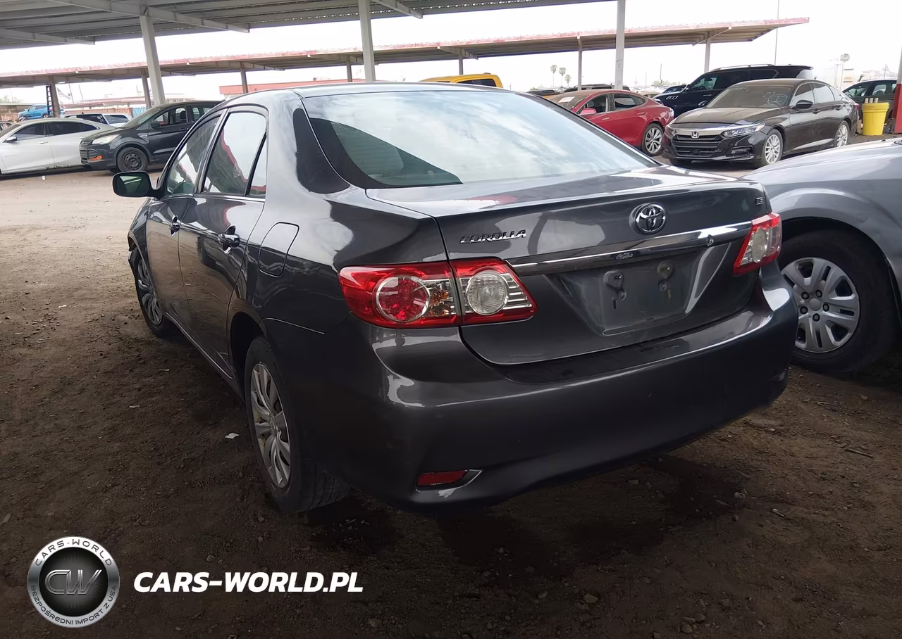 2013 Toyota Corolla Le VIN:2T1BU4EEXDC981958 - 3