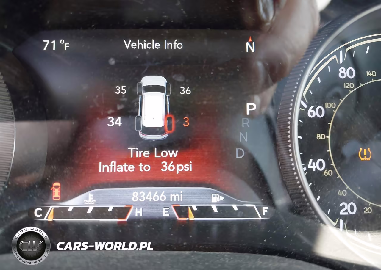 2020 Jeep Cherokee Trailhawk 4X4 VIN:1C4PJMBN1LD549733 - 15