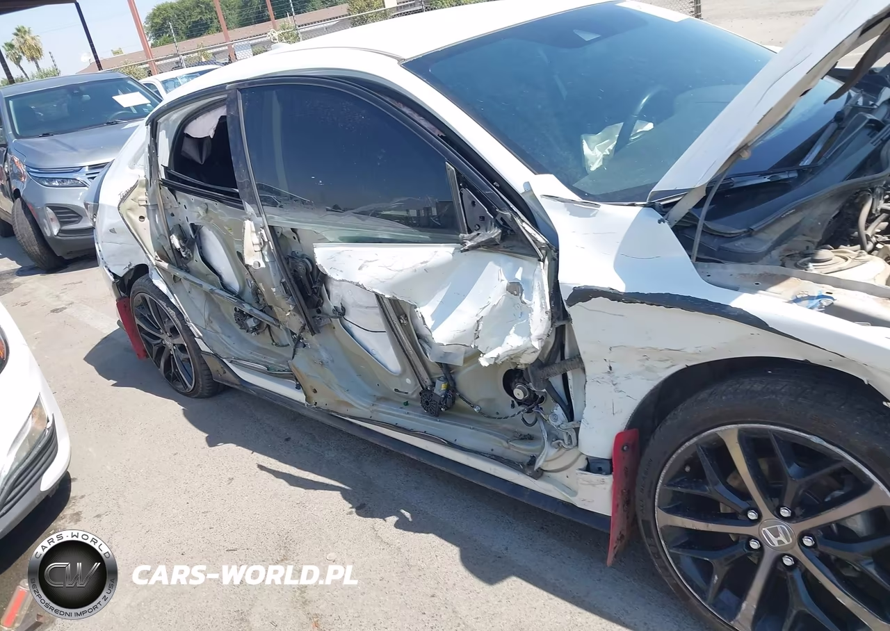 2020 Honda Civic Sport VIN:SHHFK7G49LU201695 - 19