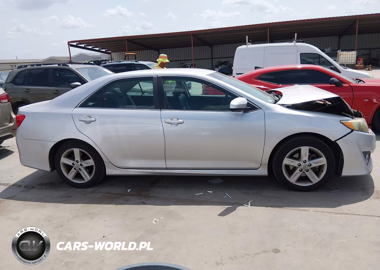 2014 Toyota Camry Se VIN:4T1BF1FKXEU356635 - 13