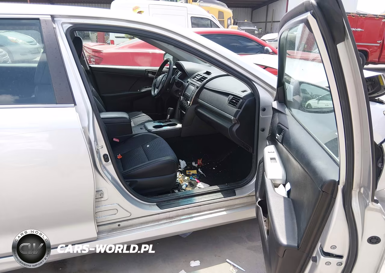 2014 Toyota Camry Se VIN:4T1BF1FKXEU356635 - 5