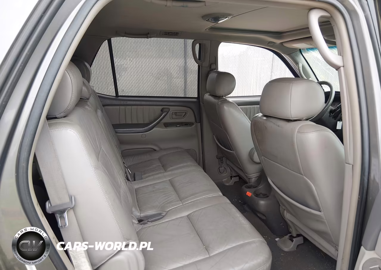 2004 Toyota Sequoia Limited V8 VIN:5TDBT48AX4S218941 - 8