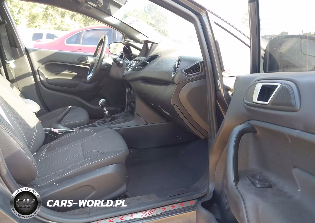 2018 Ford Fiesta St VIN:3FADP4GX6JM129436 - 5