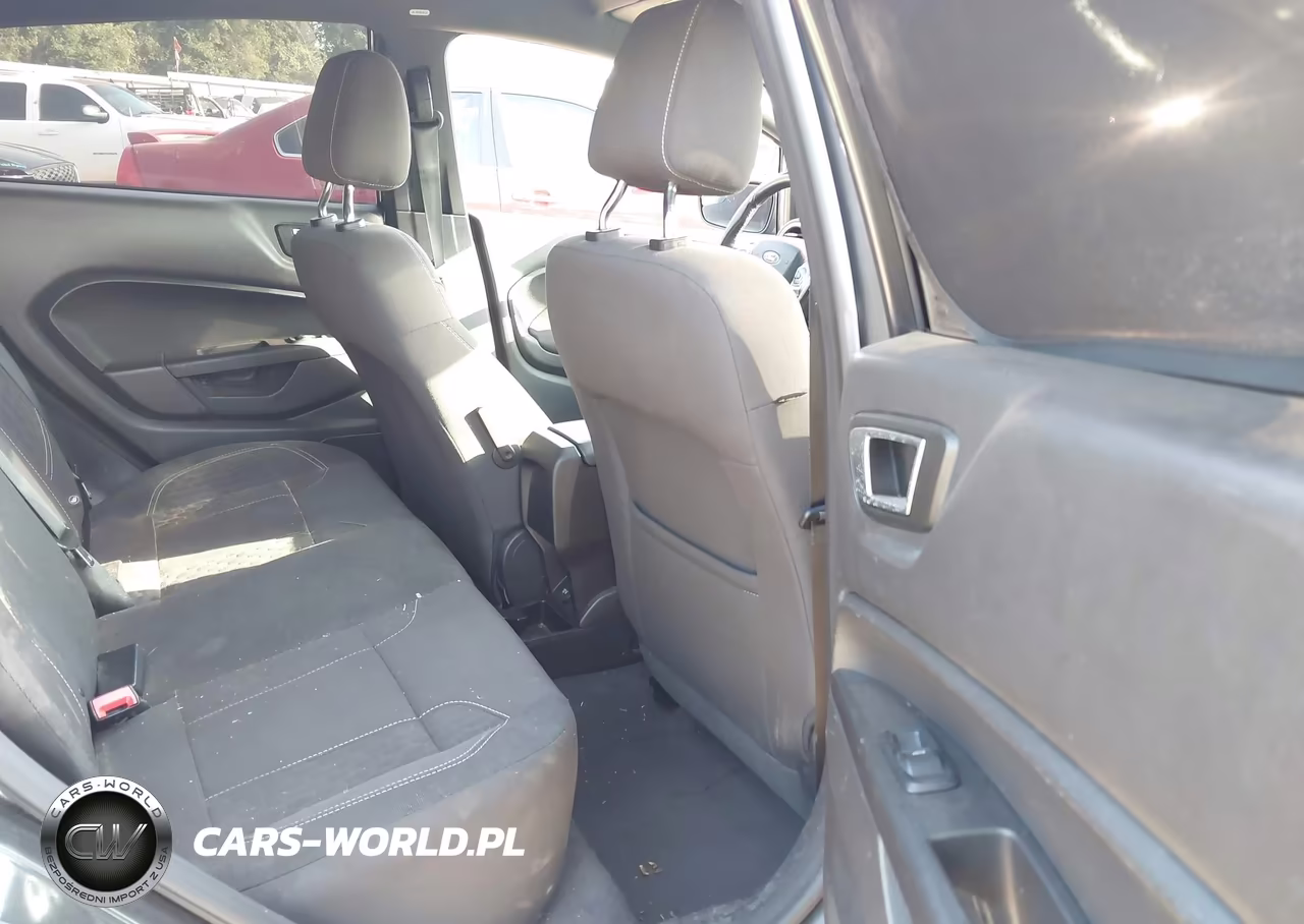 2018 Ford Fiesta St VIN:3FADP4GX6JM129436 - 8
