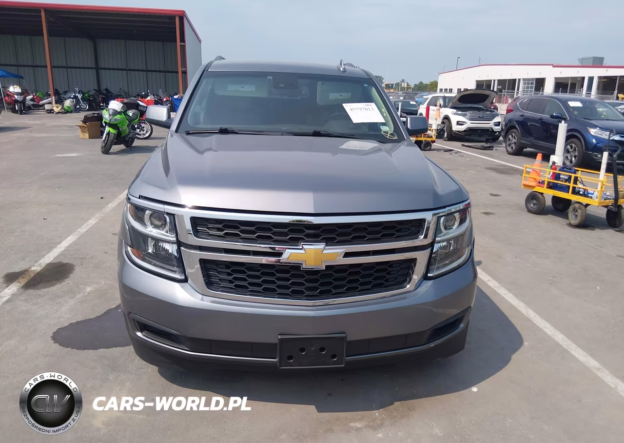 2019 Chevrolet Suburban Lt VIN:1GNSKHKC4KR331159 - 11