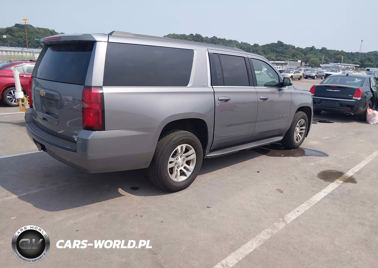 2019 Chevrolet Suburban Lt VIN:1GNSKHKC4KR331159 - 4