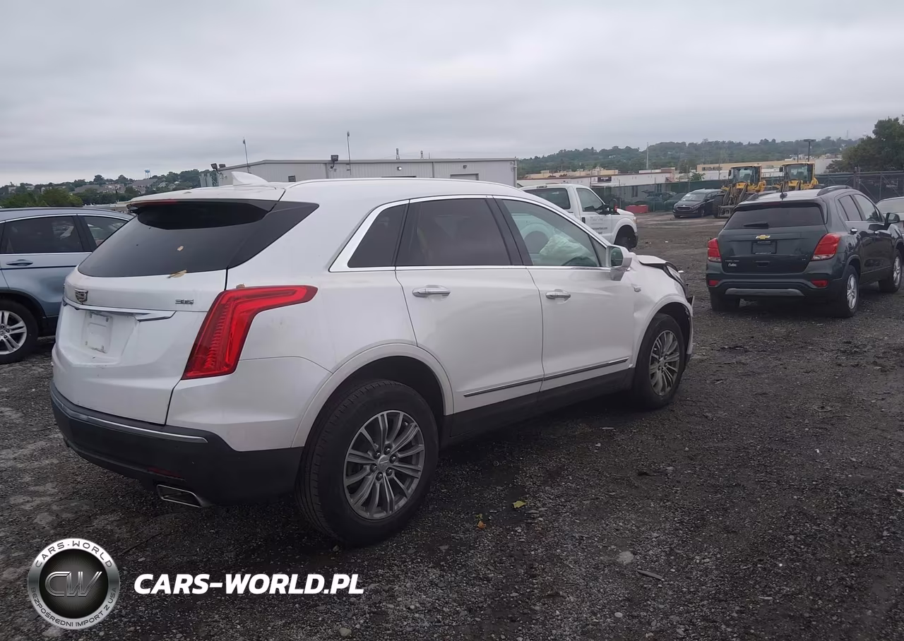 2017 Cadillac Xt5 Luxury VIN:1GYKNDRS8HZ131913 - 4