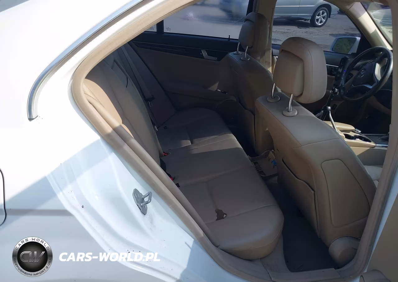 2013 Mercedes-Benz C 300 Sport 4Matic VIN:WDDGF8AB7DR241430 - 8