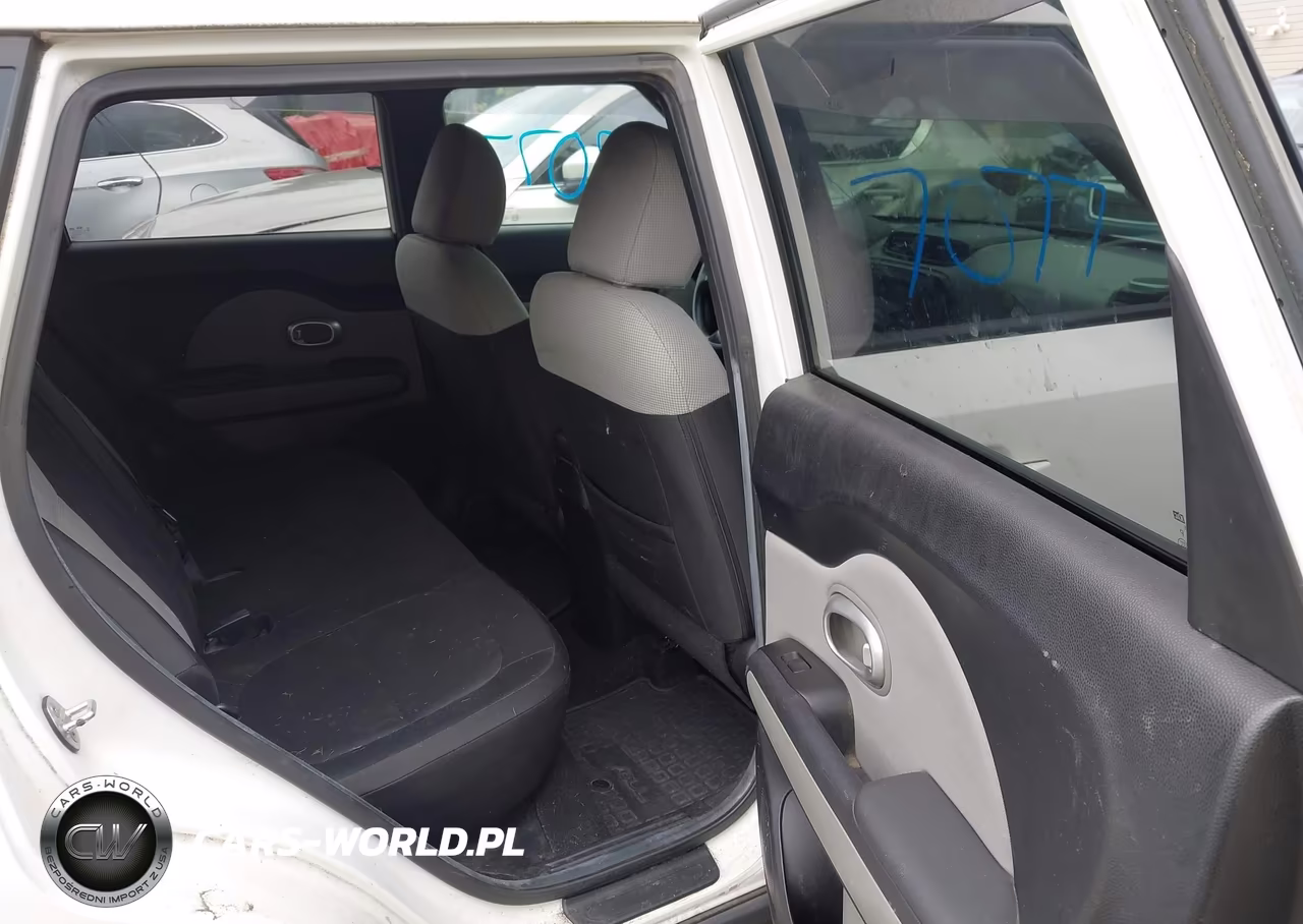 2014 Kia Soul VIN:KNDJN2A27E7739902 - 8
