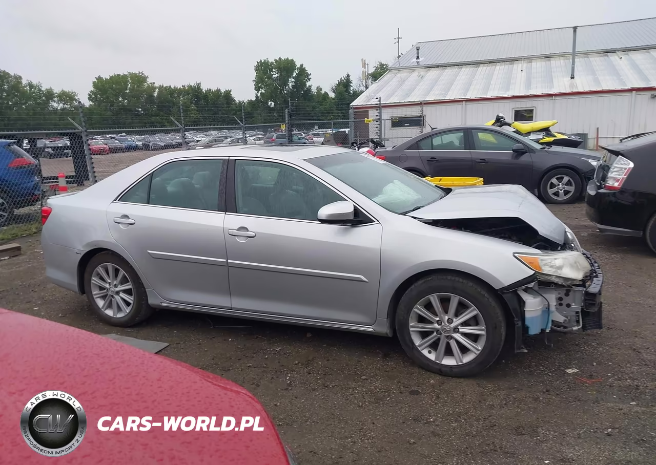 2014 Toyota Camry Xle VIN:4T4BF1FK6ER439355 - 14