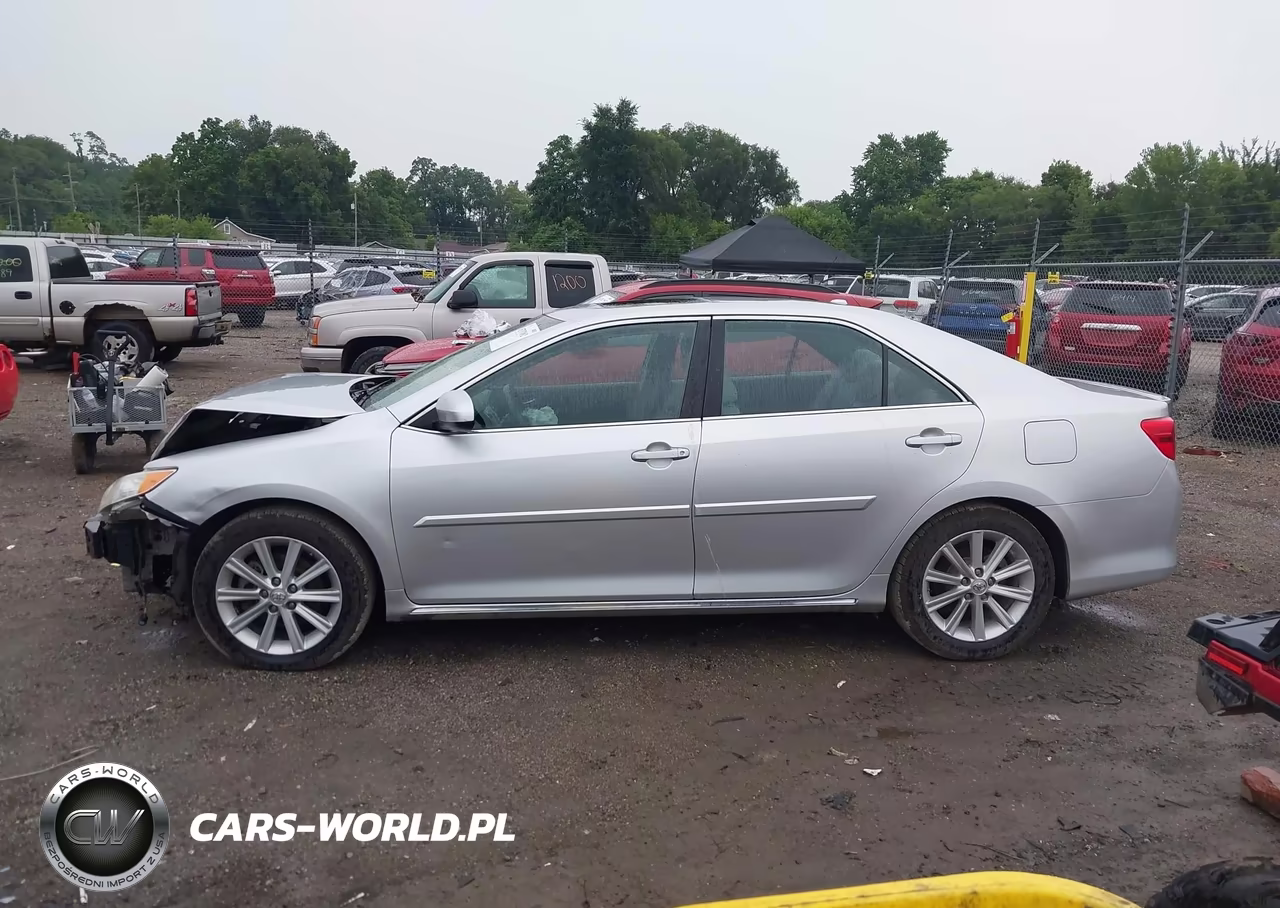 2014 Toyota Camry Xle VIN:4T4BF1FK6ER439355 - 15