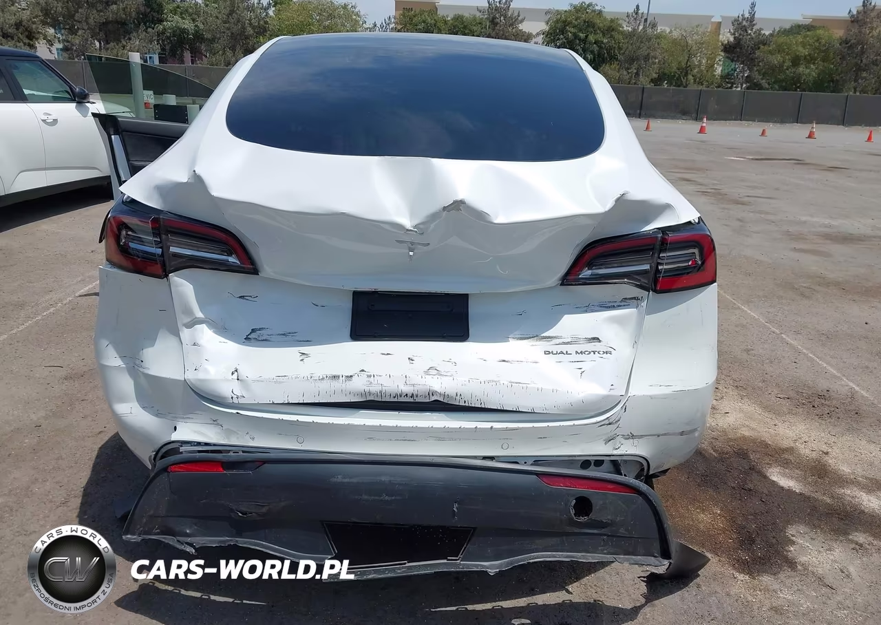 2021 Tesla Model Y Long Range Dual Motor All-Wheel Drive VIN:5YJYGAEEXMF243752 - 6
