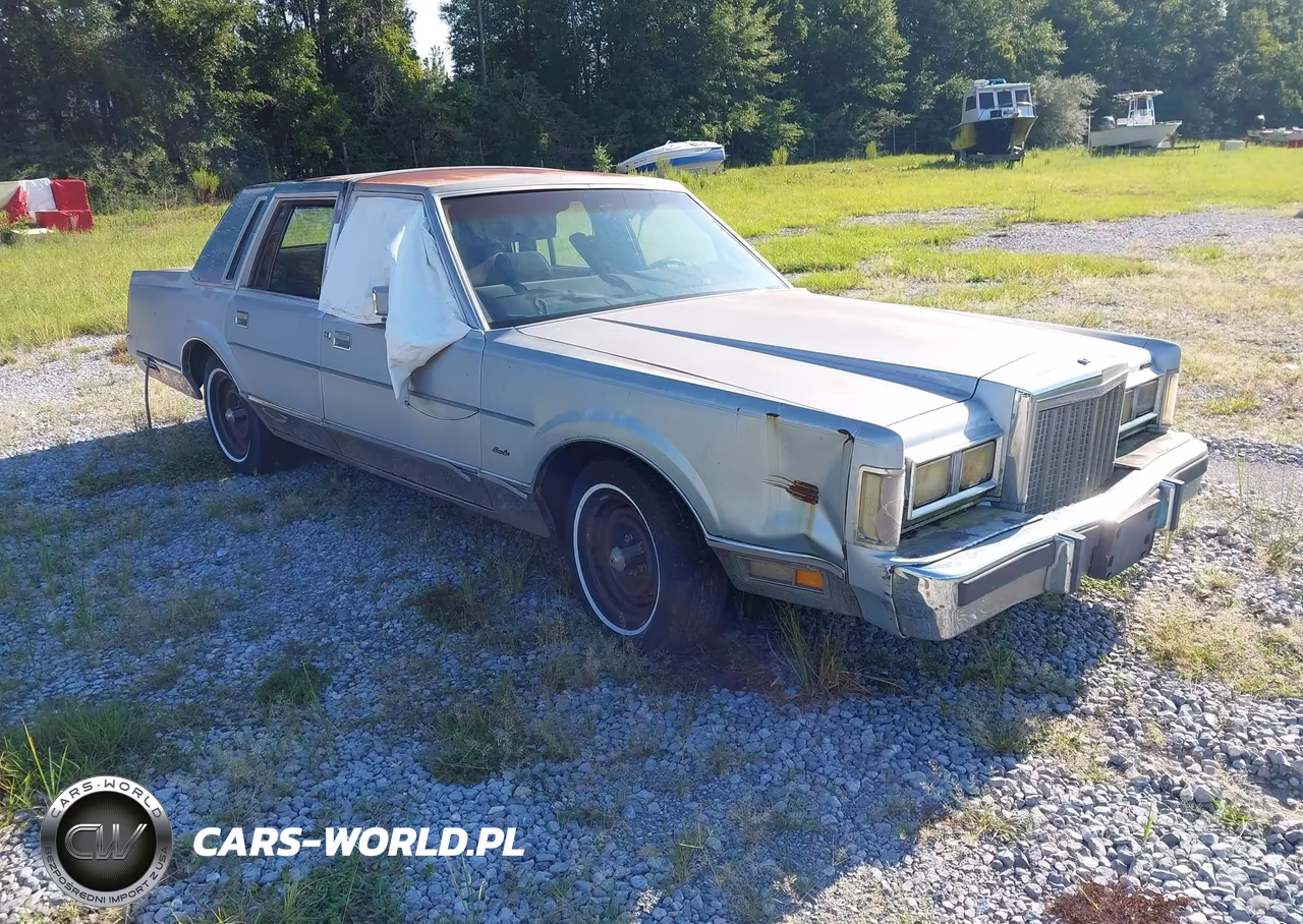 1987 Lincoln Town Car Signature