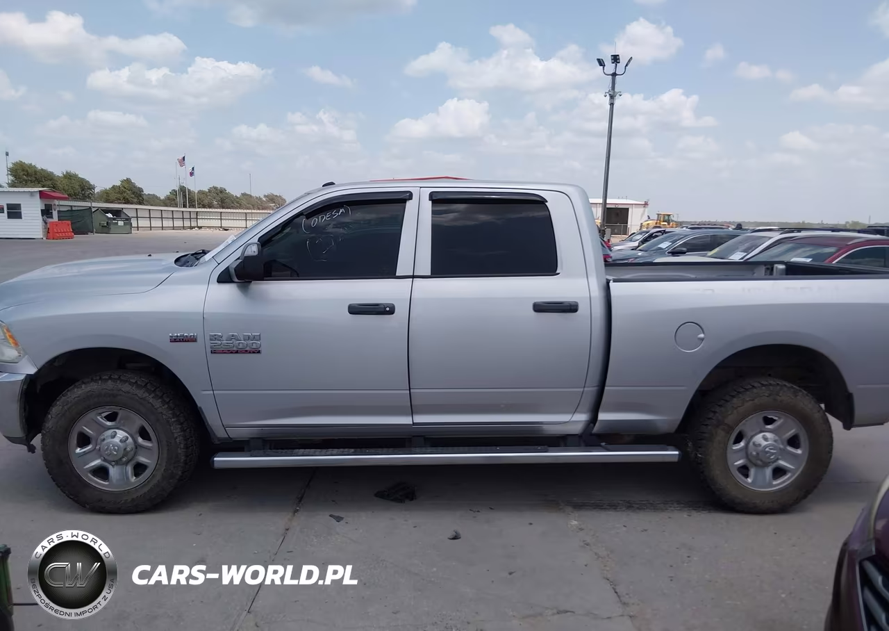 2016 Ram 2500 Tradesman VIN:3C6UR4CJ6GG286064 - 14
