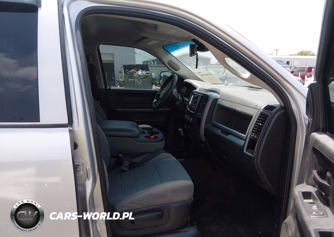 2016 Ram 2500 Tradesman VIN:3C6UR4CJ6GG286064 - 5