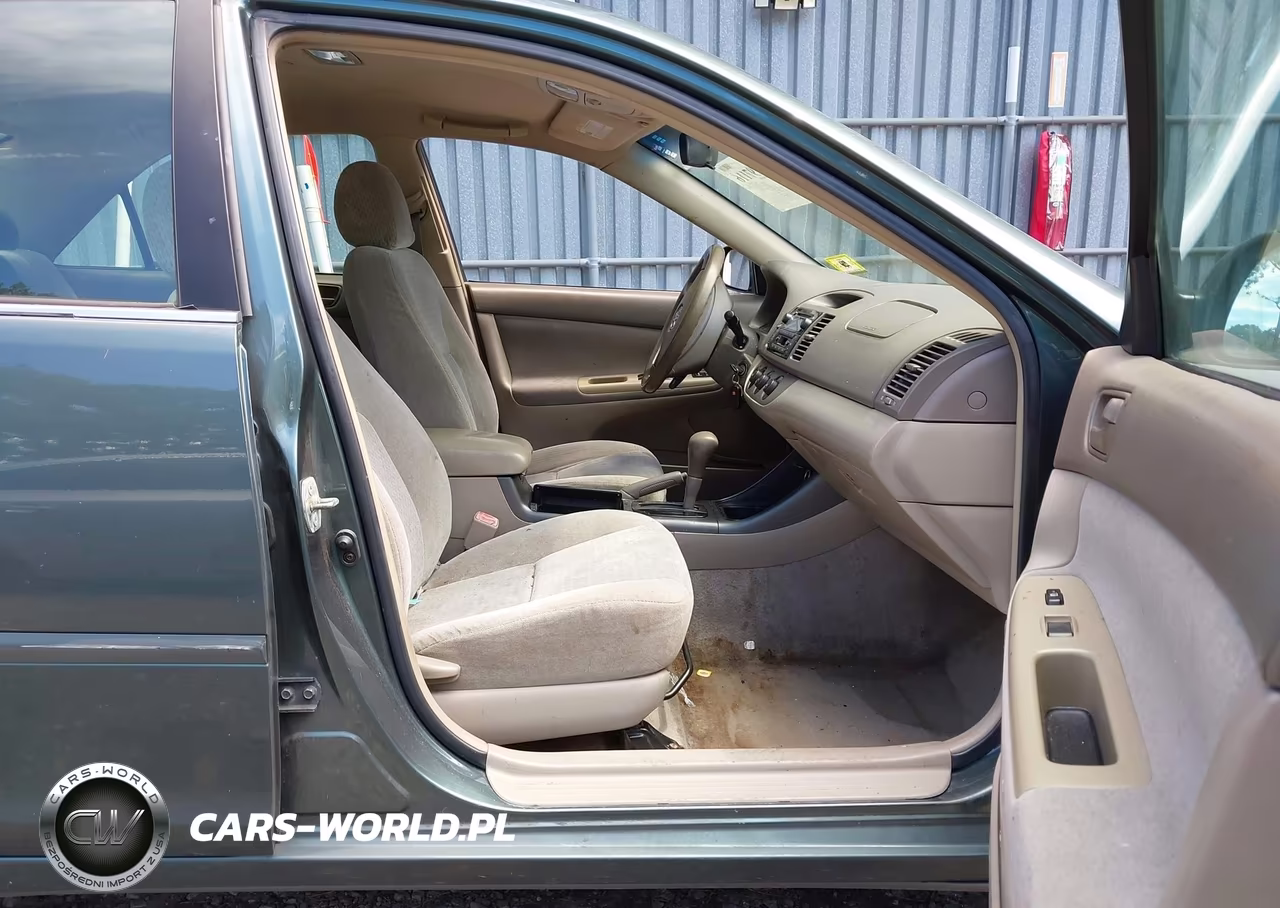 2004 Toyota Camry Le VIN:4T1BE32K24U368717 - 5