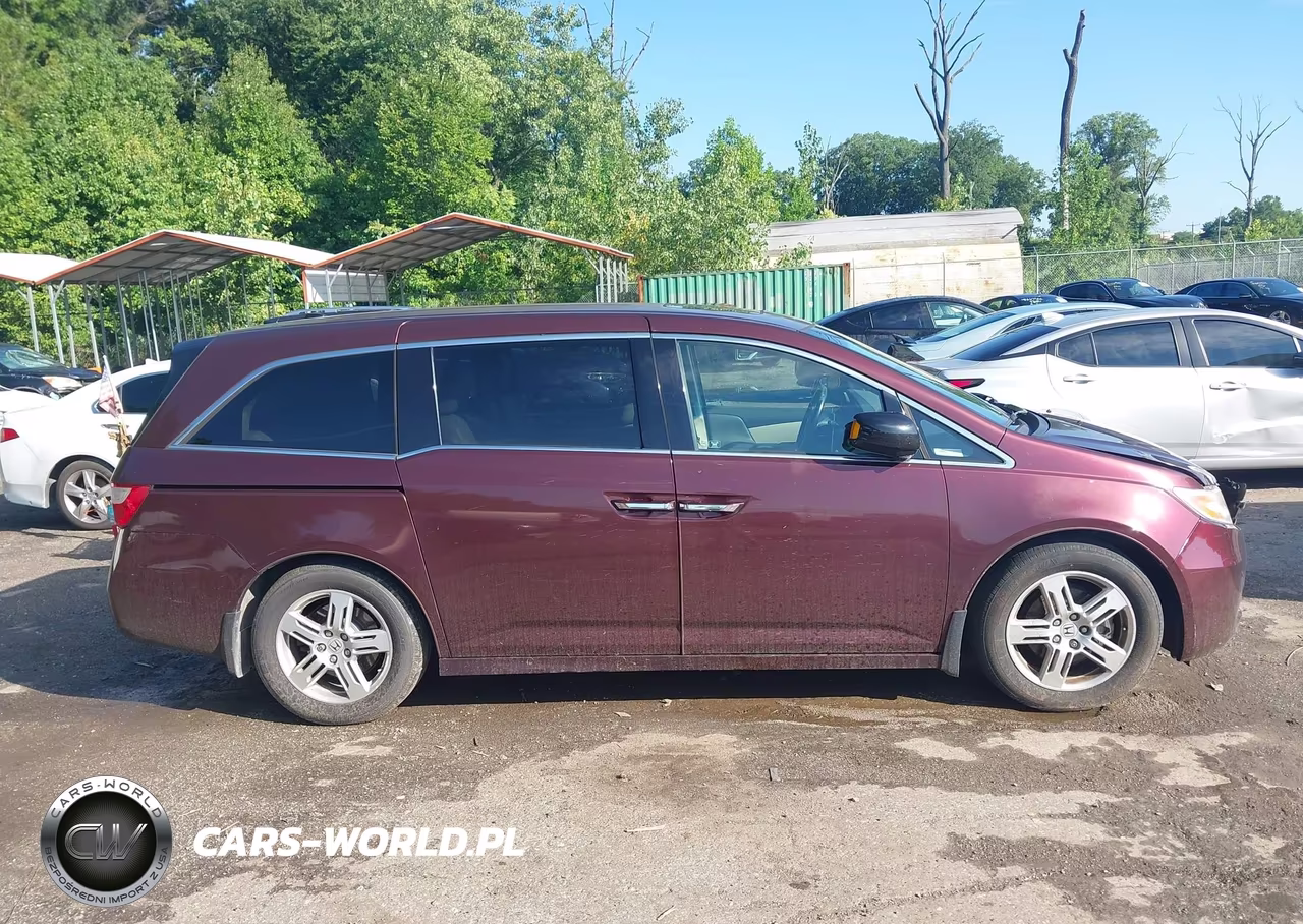 2012 Honda Odyssey Touring-Touring Elite VIN:5FNRL5H99CB117967 - 13