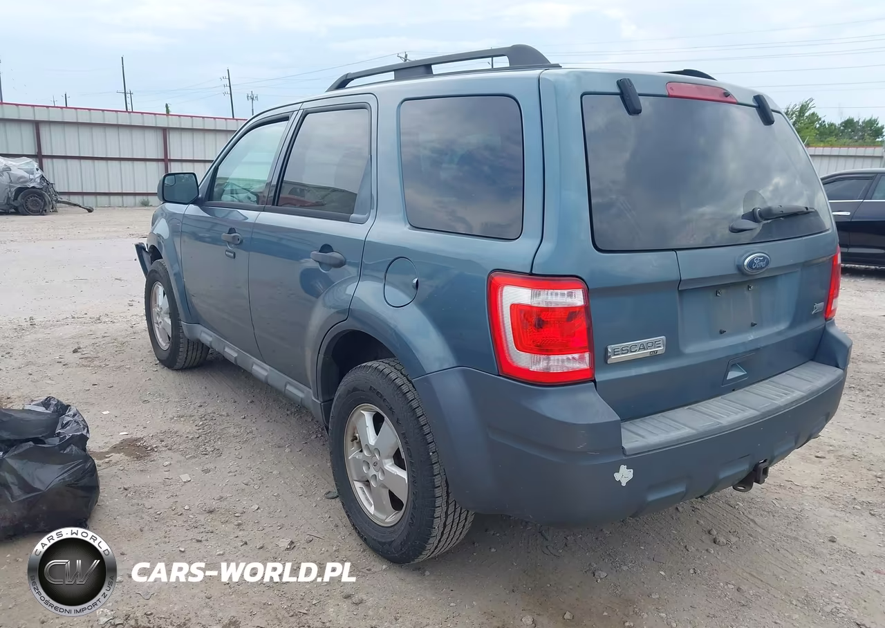 2011 Ford Escape Xlt VIN:1FMCU0DG6BKB45975 - 3