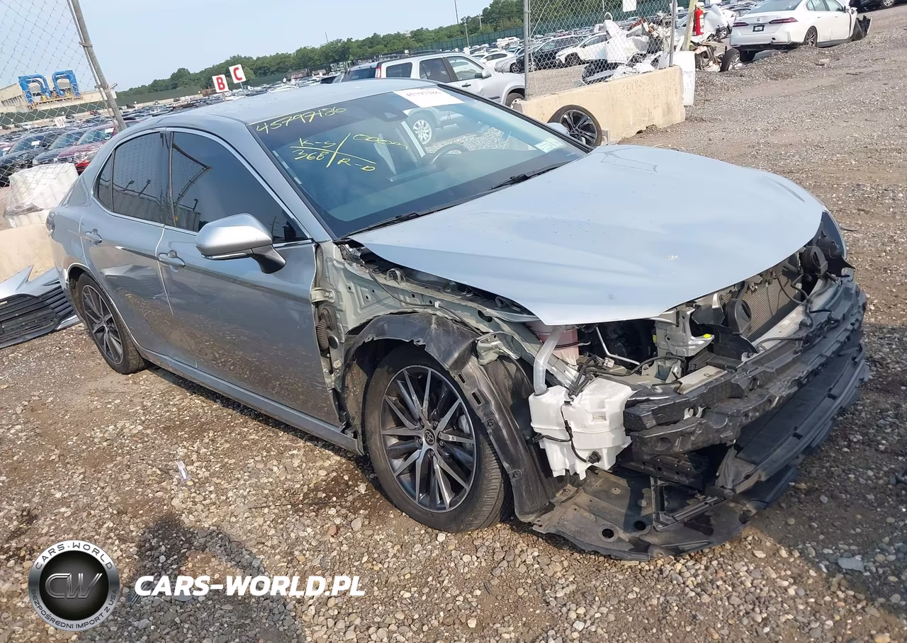 2024 Toyota Camry Xle – zdjęcie 1 z 17