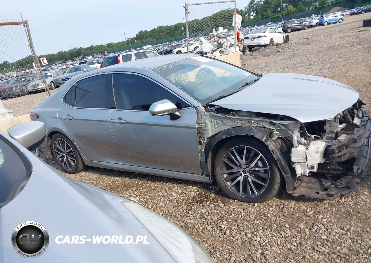 2024 Toyota Camry Xle VIN:4T1F11AK8RU226656 - 13