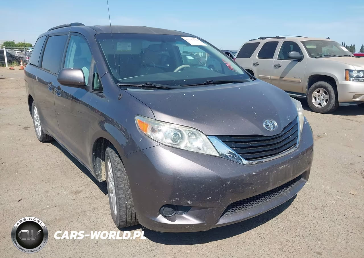 2012 Toyota Sienna Le 7 Passenger – zdjęcie 1 z 16
