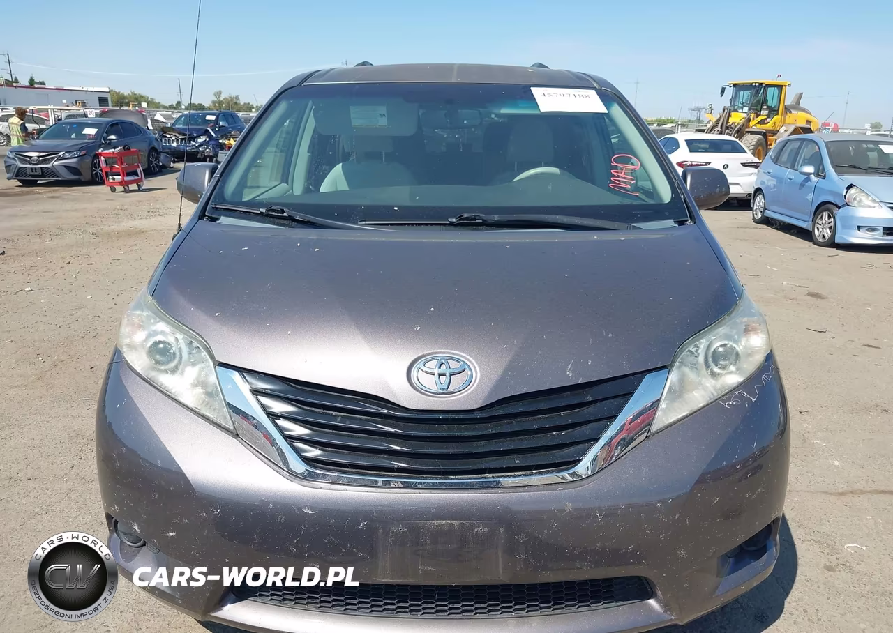 2012 Toyota Sienna Le 7 Passenger VIN:5TDJK3DC4CS045920 - 12
