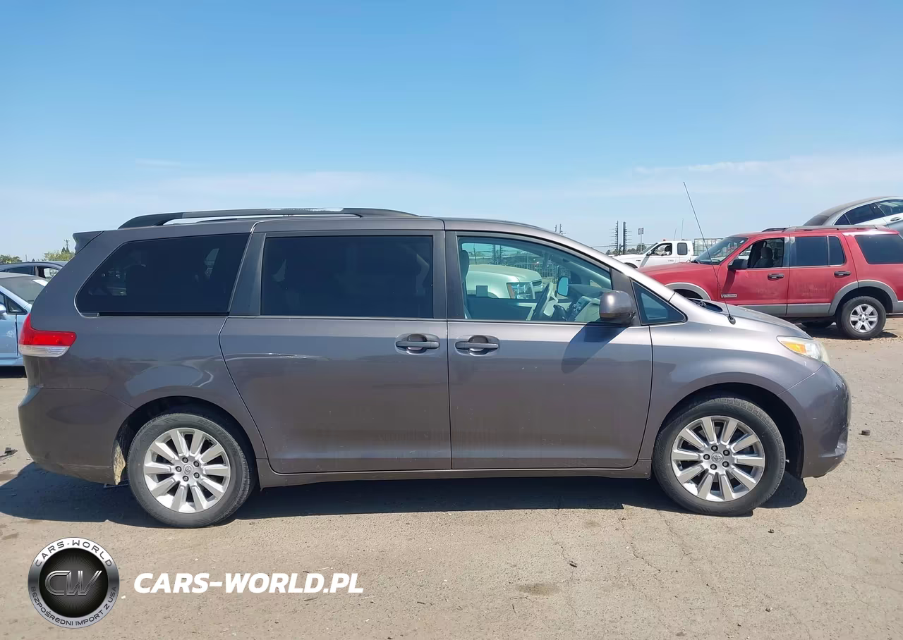 2012 Toyota Sienna Le 7 Passenger VIN:5TDJK3DC4CS045920 - 13