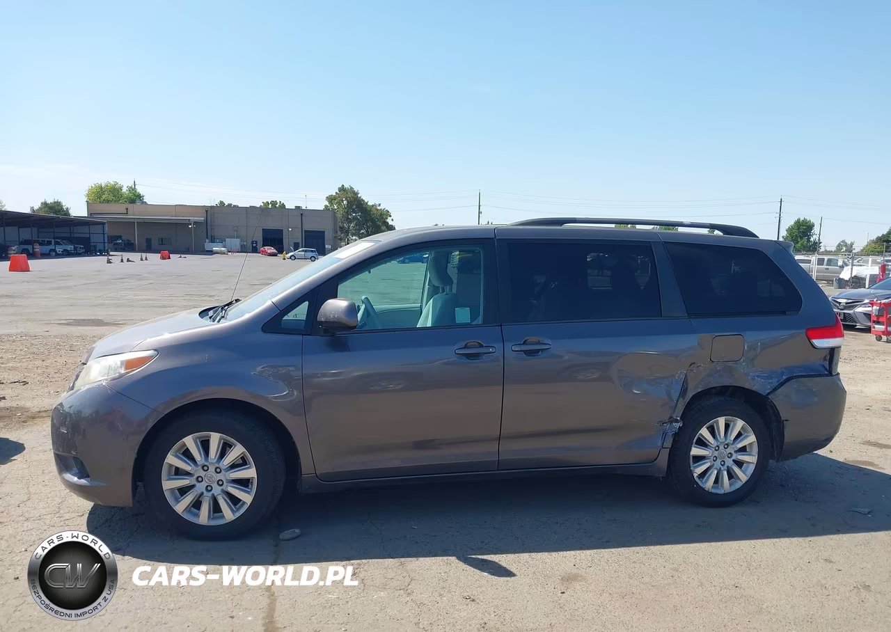 2012 Toyota Sienna Le 7 Passenger VIN:5TDJK3DC4CS045920 - 14