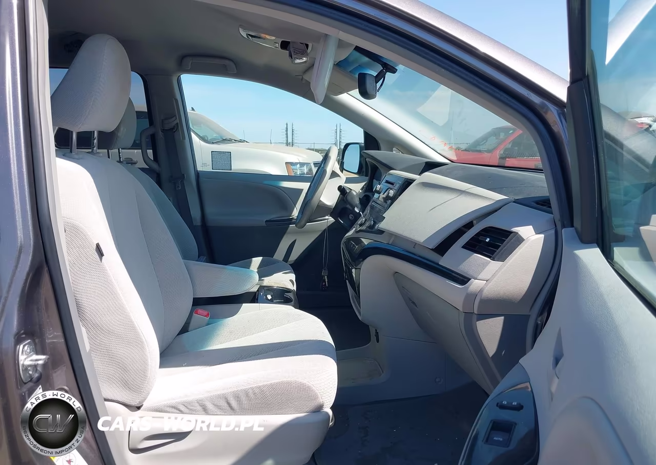 2012 Toyota Sienna Le 7 Passenger VIN:5TDJK3DC4CS045920 - 5