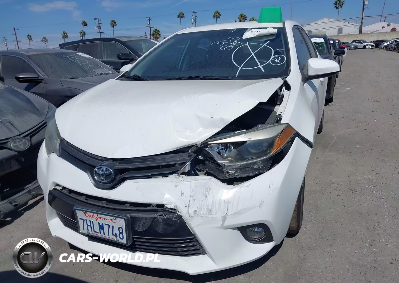 2015 Toyota Corolla Le Plus VIN:5YFBURHE3FP201679 - 12