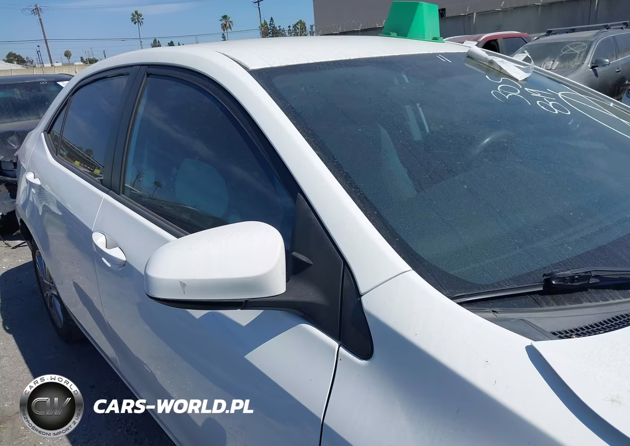 2015 Toyota Corolla Le Plus VIN:5YFBURHE3FP201679 - 13