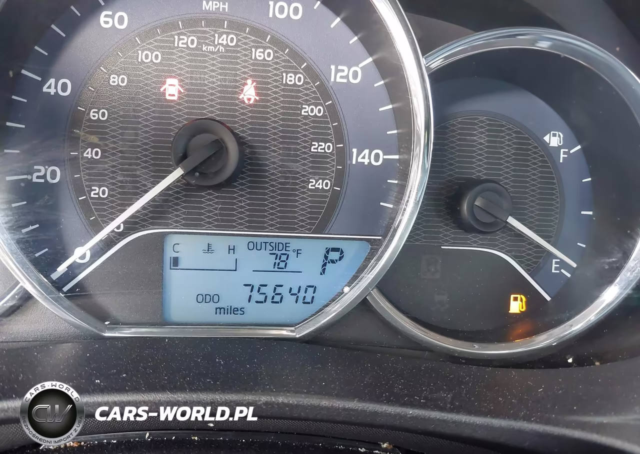 2015 Toyota Corolla Le Plus VIN:5YFBURHE3FP201679 - 15
