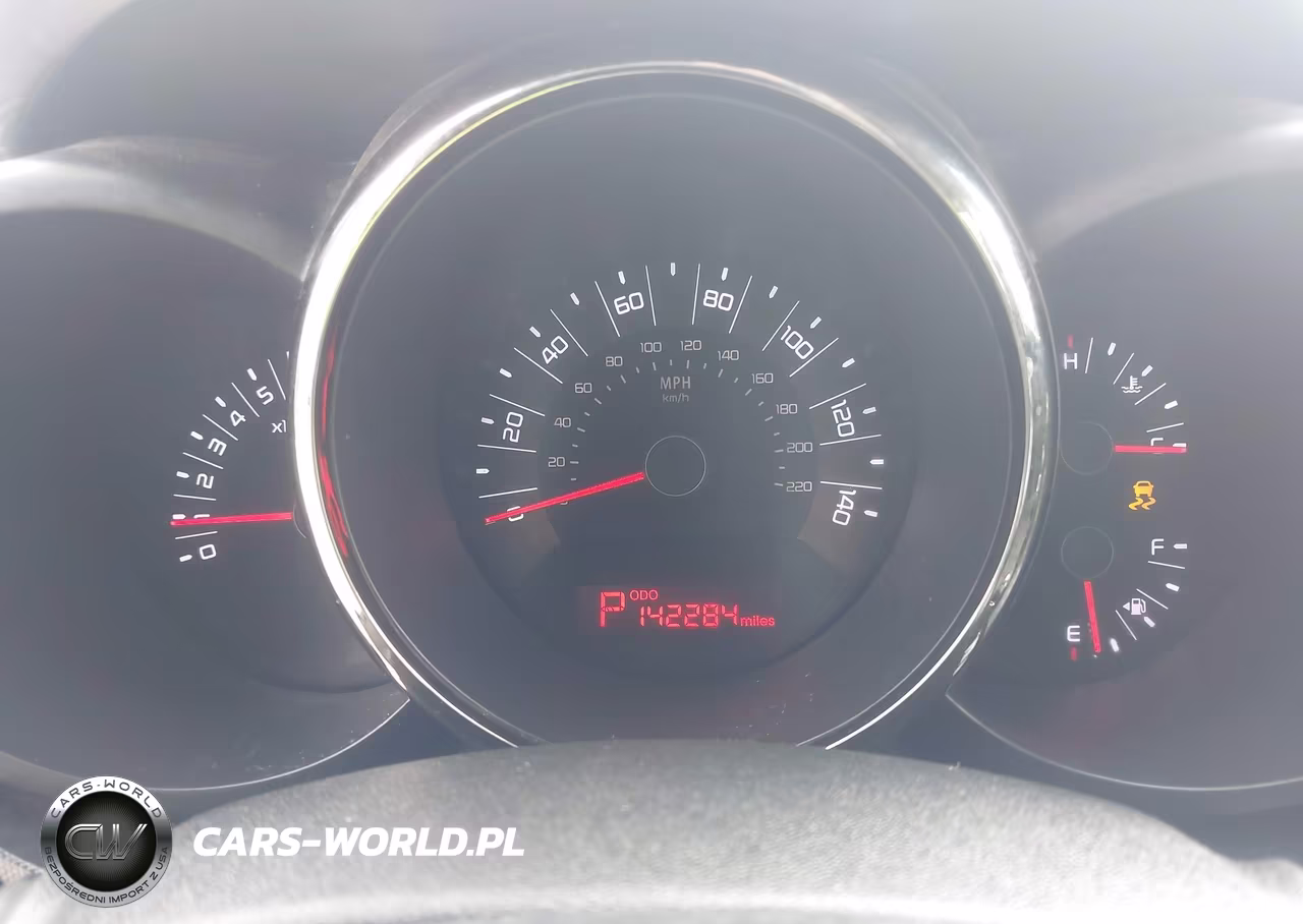2011 Kia Soul + VIN:KNDJT2A27B7735771 - 7
