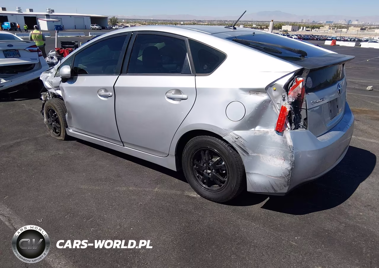 2012 Toyota Prius Three VIN:JTDKN3DU0C5444611 - 3
