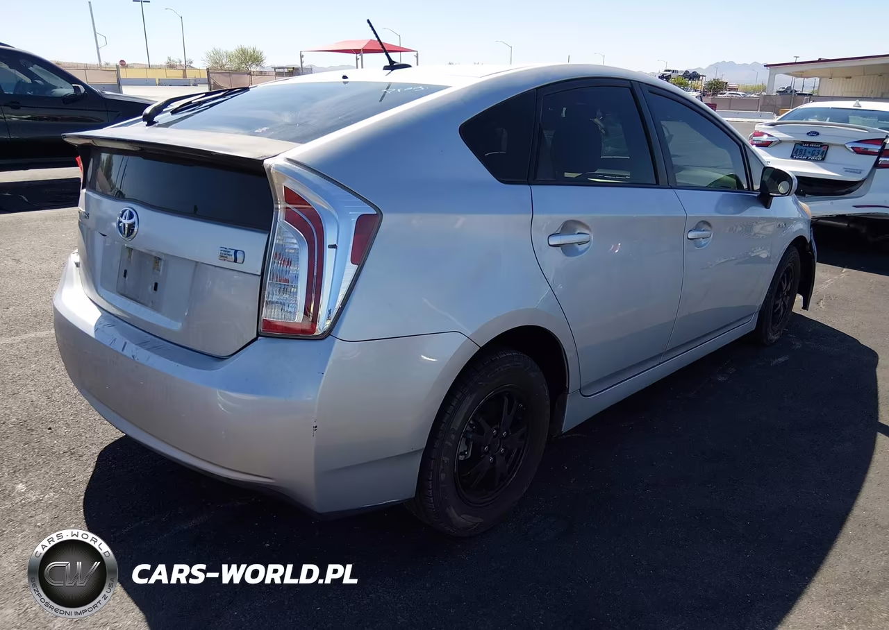 2012 Toyota Prius Three VIN:JTDKN3DU0C5444611 - 4