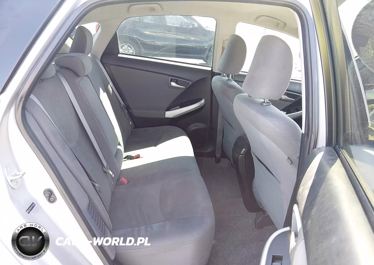 2012 Toyota Prius Three VIN:JTDKN3DU0C5444611 - 8