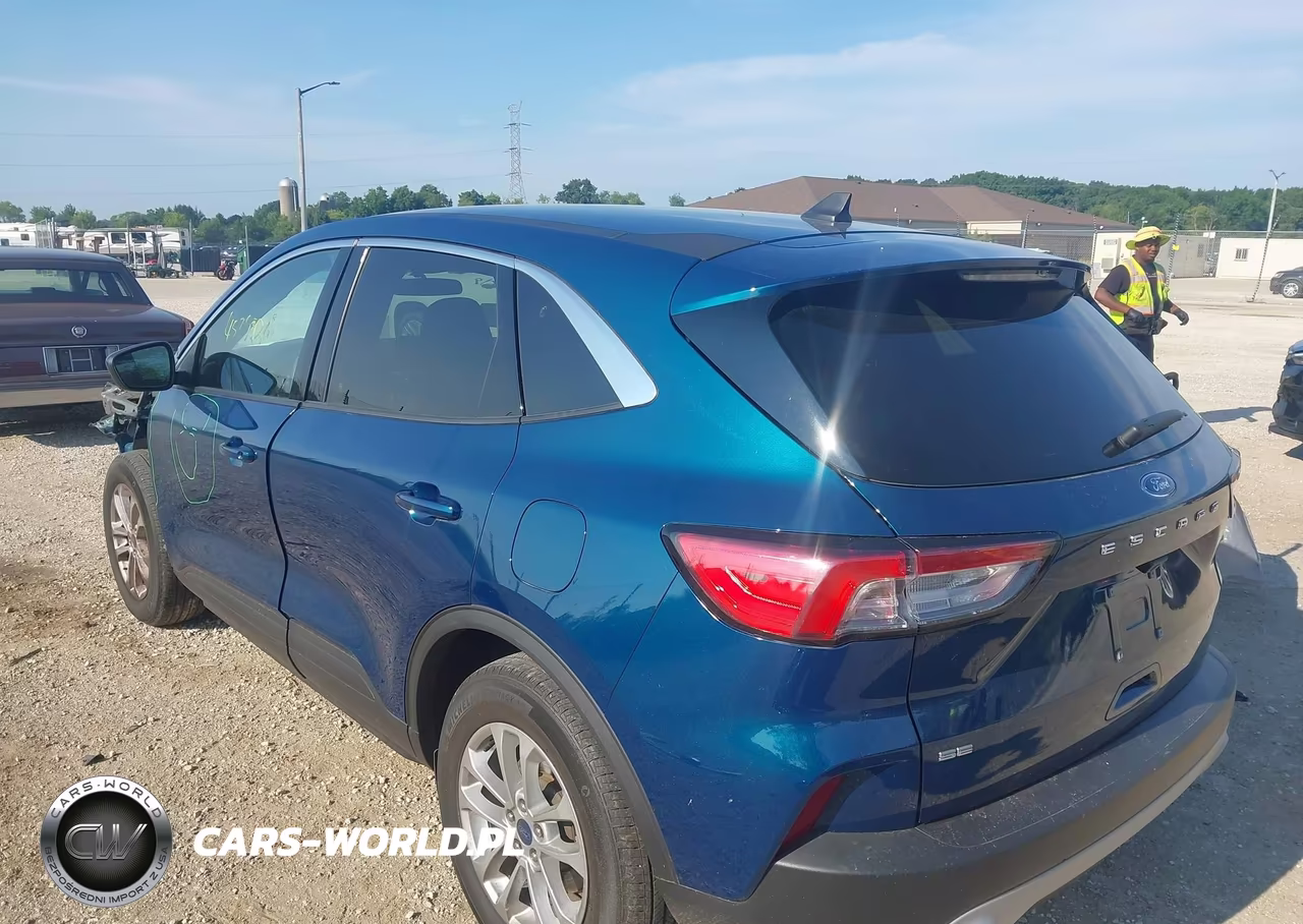 2020 Ford Escape Se VIN:1FMCU0G68LUC76575 - 3