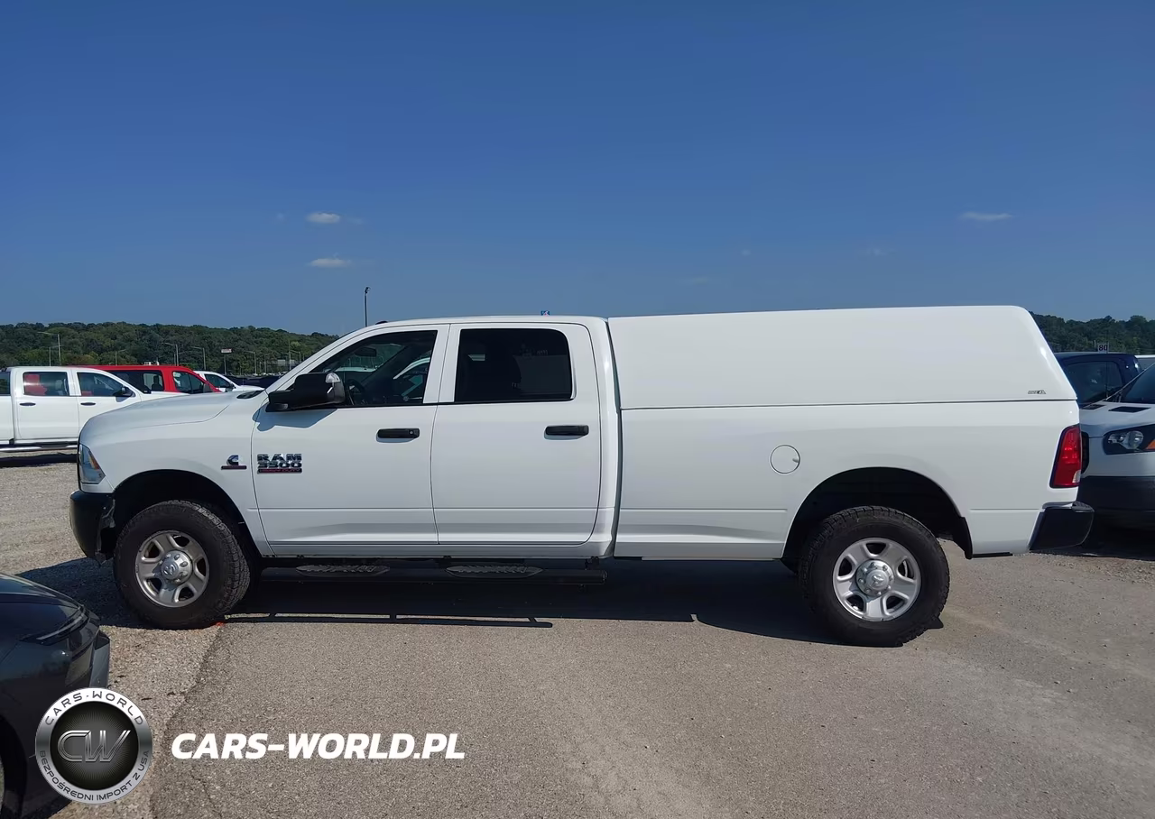 2017 Ram 3500 Tradesman 4X4 8' Box VIN:3C63R3GL0HG762327 - 14