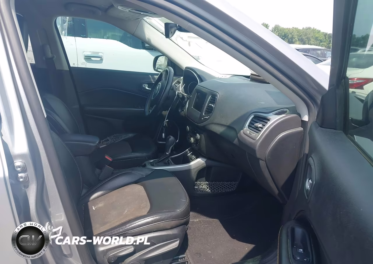 2018 Jeep Compass Latitude Fwd VIN:3C4NJCBB2JT425162 - 5