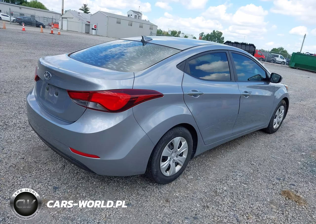 2016 Hyundai Elantra Se VIN:5NPDH4AE3GH705156 - 4
