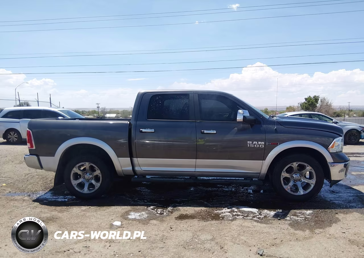 2015 Ram 1500 Laramie VIN:1C6RR7NM4FS687957 - 13