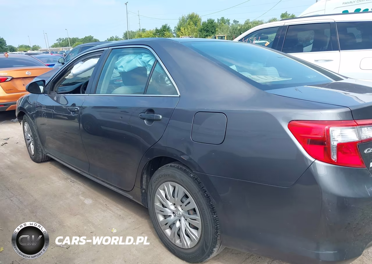 2014 Toyota Camry L-Se-Le-Xle VIN:4T4BF1FK0ER386832 - 15