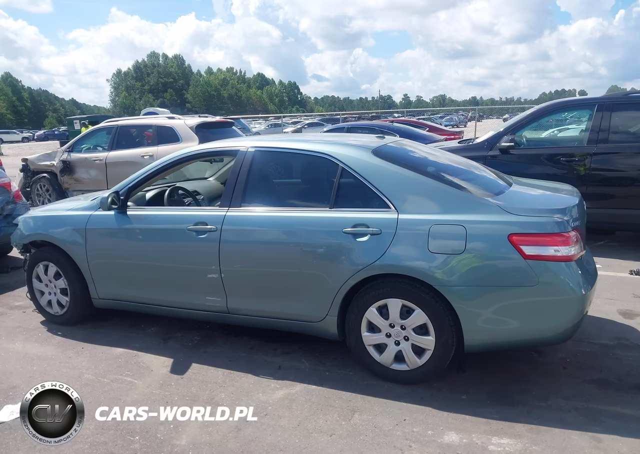 2010 Toyota Camry Le VIN:4T1BF3EKXAU545745 - 15