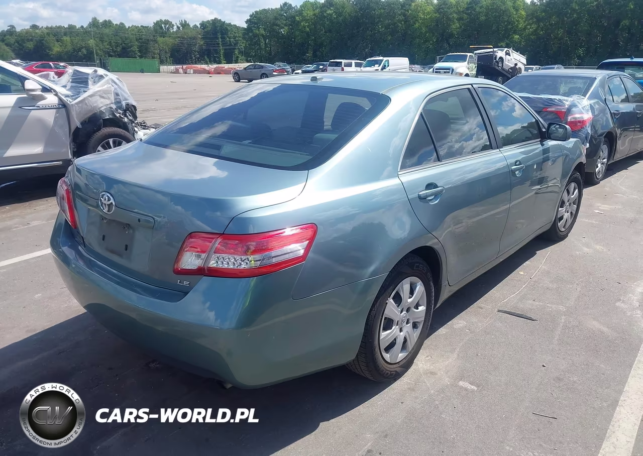 2010 Toyota Camry Le VIN:4T1BF3EKXAU545745 - 4