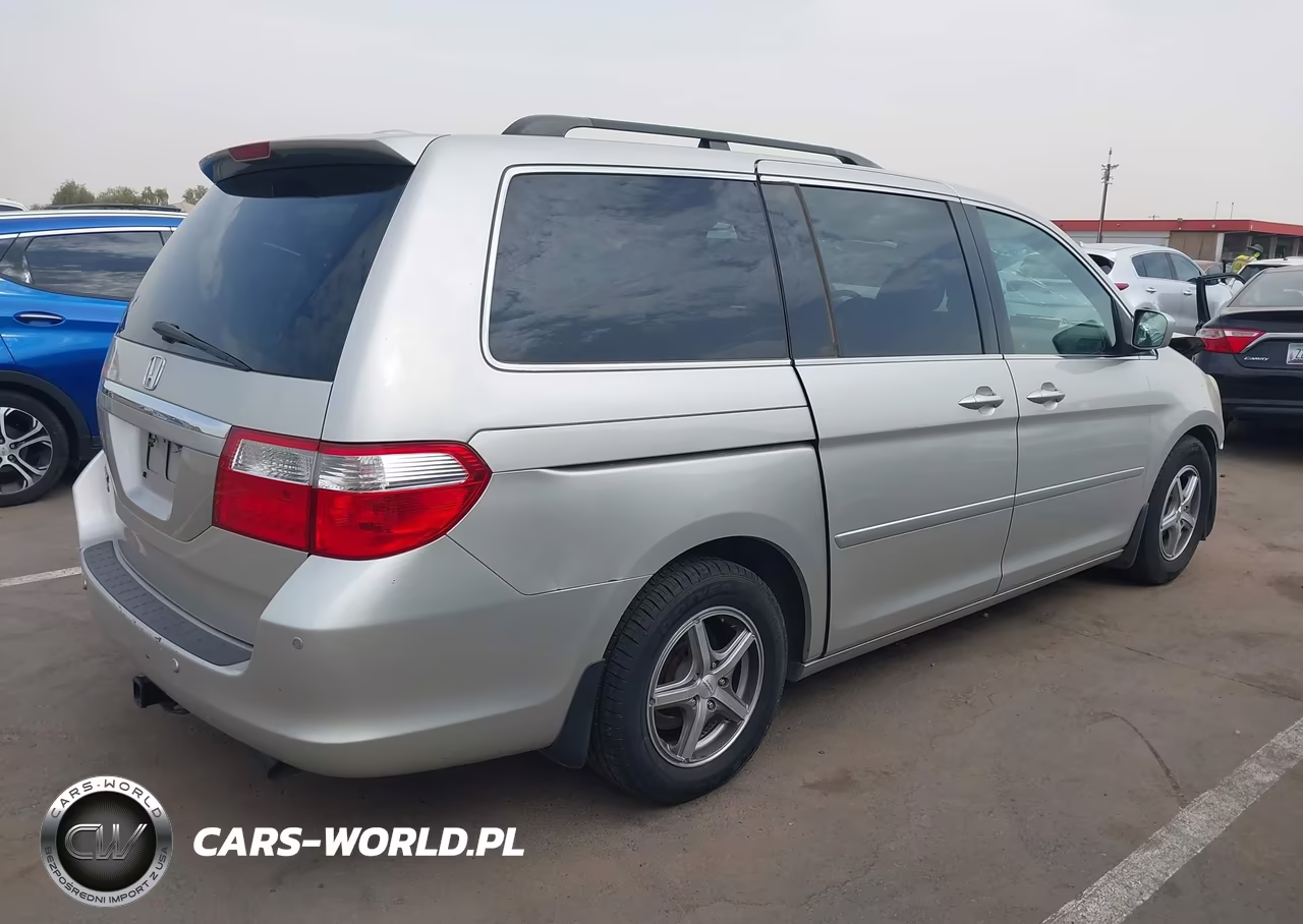 2006 Honda Odyssey Touring VIN:5FNRL388X6B020812 - 4